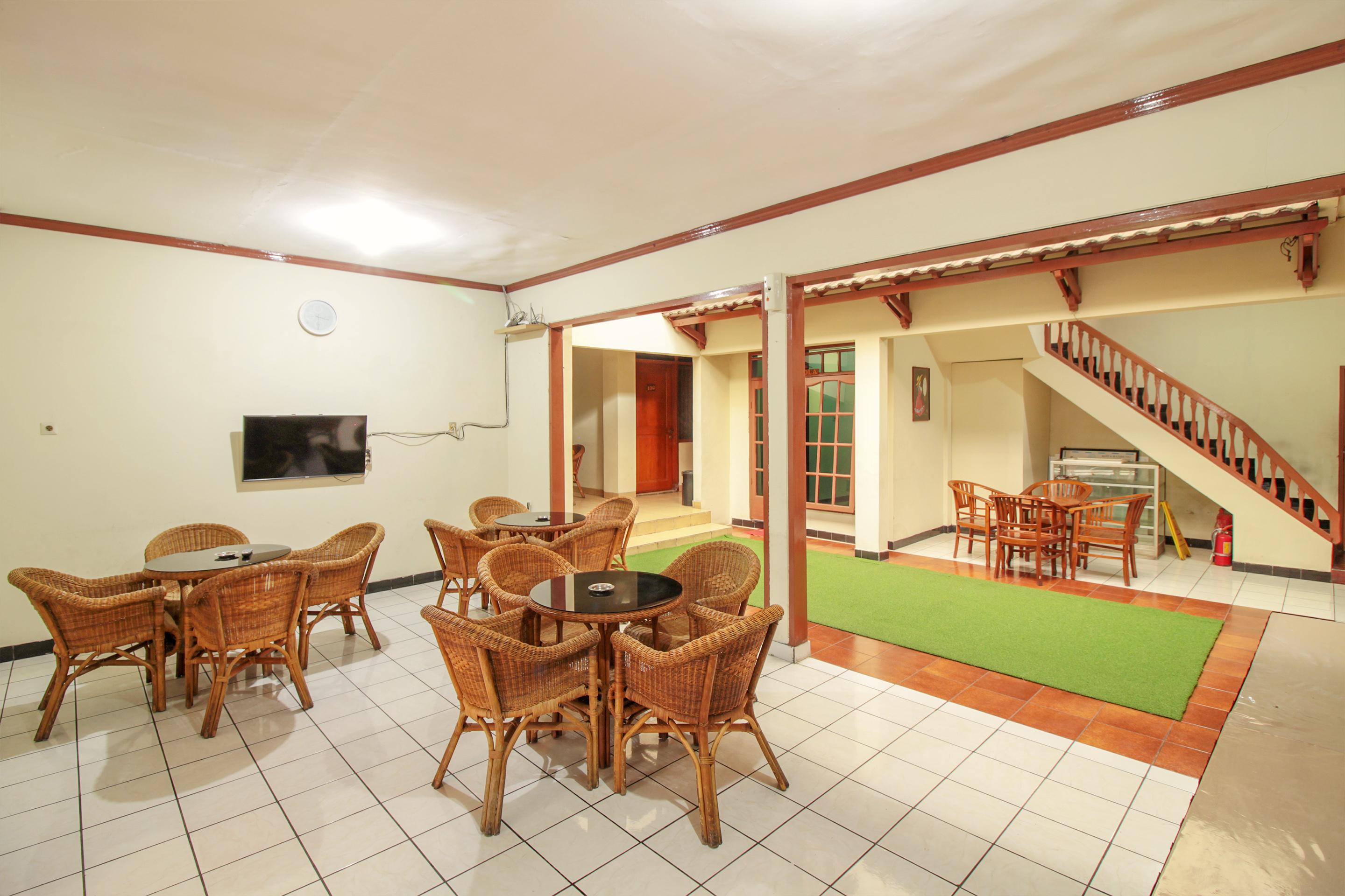 Astria Graha Hotel Bandung Exterior photo